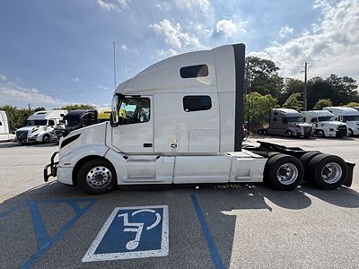 2020 Volvo VNL64T760