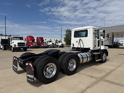 2020 Mack ANTHEM 64T