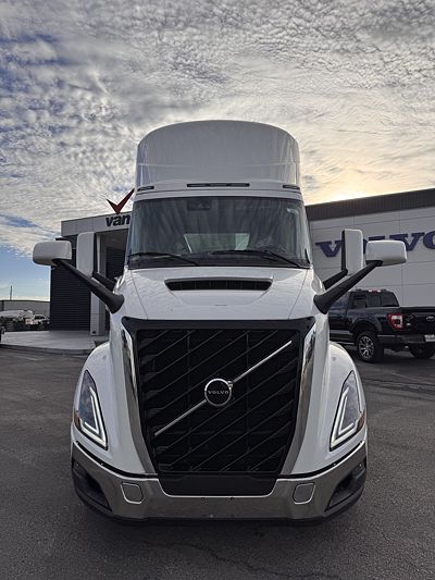 2027 Volvo VNR64T300