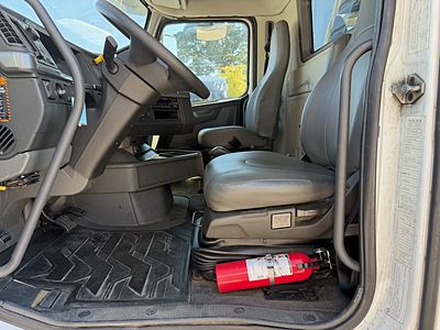 2019 Volvo VNR