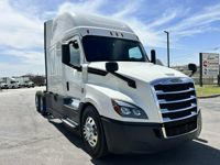 2020 Freightliner CASCADIA 126