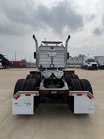 2025 Mack PIN64T