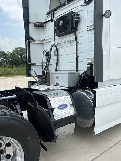 2020 Volvo VNR64T400