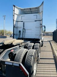 2017 Volvo VNL64T630