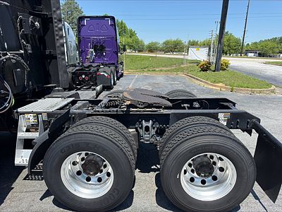 2022 Kenworth T680