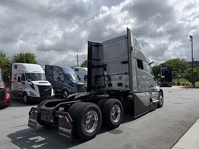 2027 Volvo VNL64T860