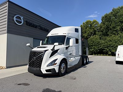 2027 Volvo VNL64T660