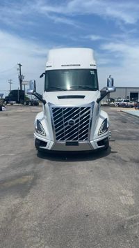 2025 Volvo VNL64T860
