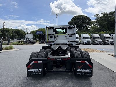 2027 Volvo VNL64T300