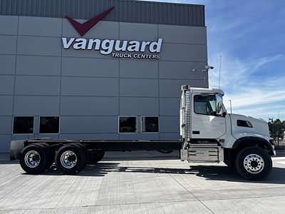 2026 Volvo VHD64F300