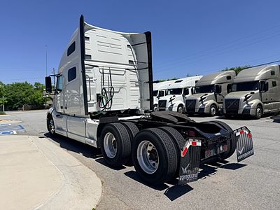 2023 Volvo VNL760