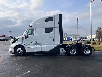 2027 Volvo VNL64T860