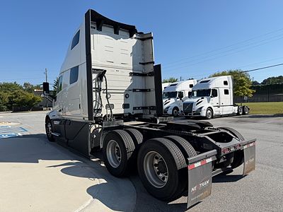 2026 Volvo VNL64T860