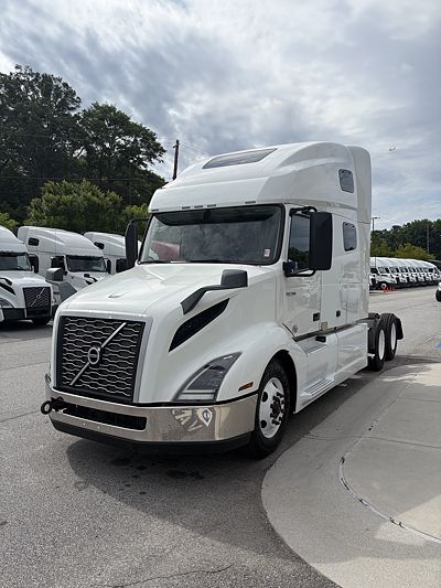 2020 Volvo VNL64T760