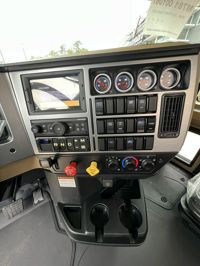 2025 Mack PINNACLE 84T