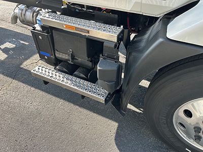 2027 Mack MD642