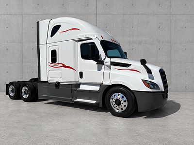 2022 Freightliner CASCADIA 126