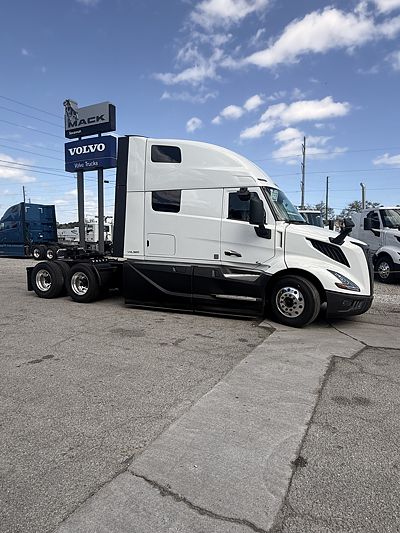 2027 Volvo VNL64T860