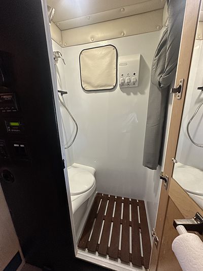 2016 Volvo VNL