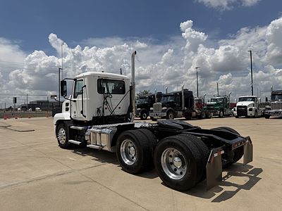 2019 Mack ANTHEM 64T