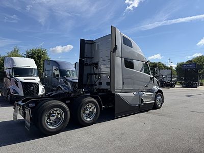 2027 Volvo VNL64T860