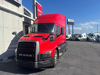 2026 Mack PIONEER 64T