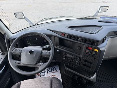 2027 Volvo VNL64T860