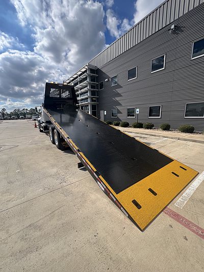 2026 Mack GR64F