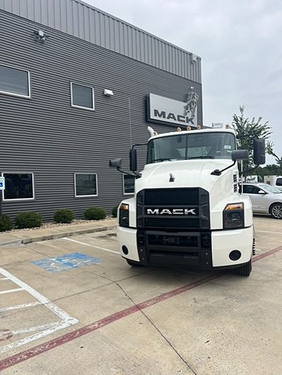 2026 Mack ANTHEM 42T
