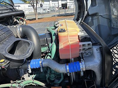 2023 Volvo VNL64T740