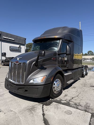 2023 Peterbilt 579