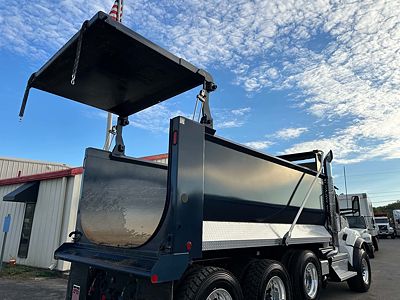 2026 Kenworth T880