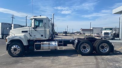 2026 Mack PINNACLE 64T