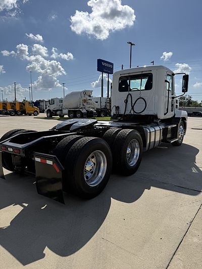 2020 Mack ANTHEM 64T