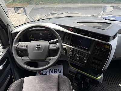 2027 Volvo VNL64T860