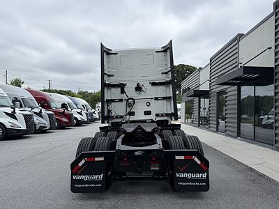 2027 Volvo VNL64T860