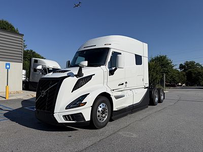 2027 Volvo VNL64T840