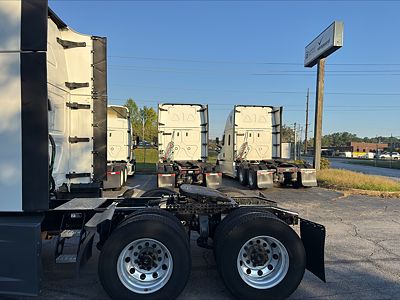 2024 Freightliner CASCADIA 126