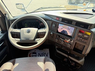 2027 Volvo VNL64T660