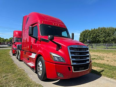 2023 Freightliner CASCADIA 126