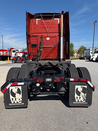 2024 Volvo VNL64T860