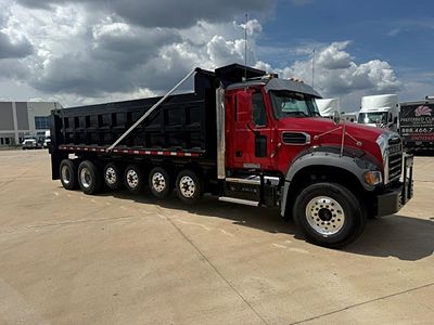 2027 Mack GR64F