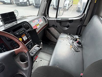 2016 Freightliner M2 106