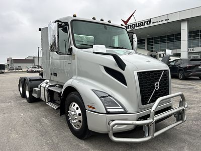 2020 Volvo VNR64T300