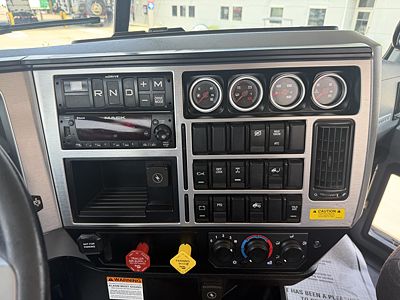 2024 Mack PIN64T