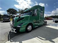 2021 Volvo VNL64T860