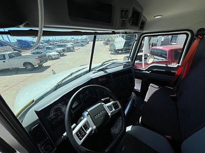 2026 Mack GRANITE 64B