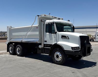 2026 Volvo VHD64B300