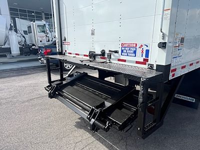 2022 Kenworth T370