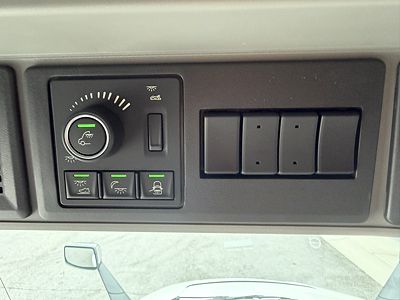 2027 Volvo VNL64T860